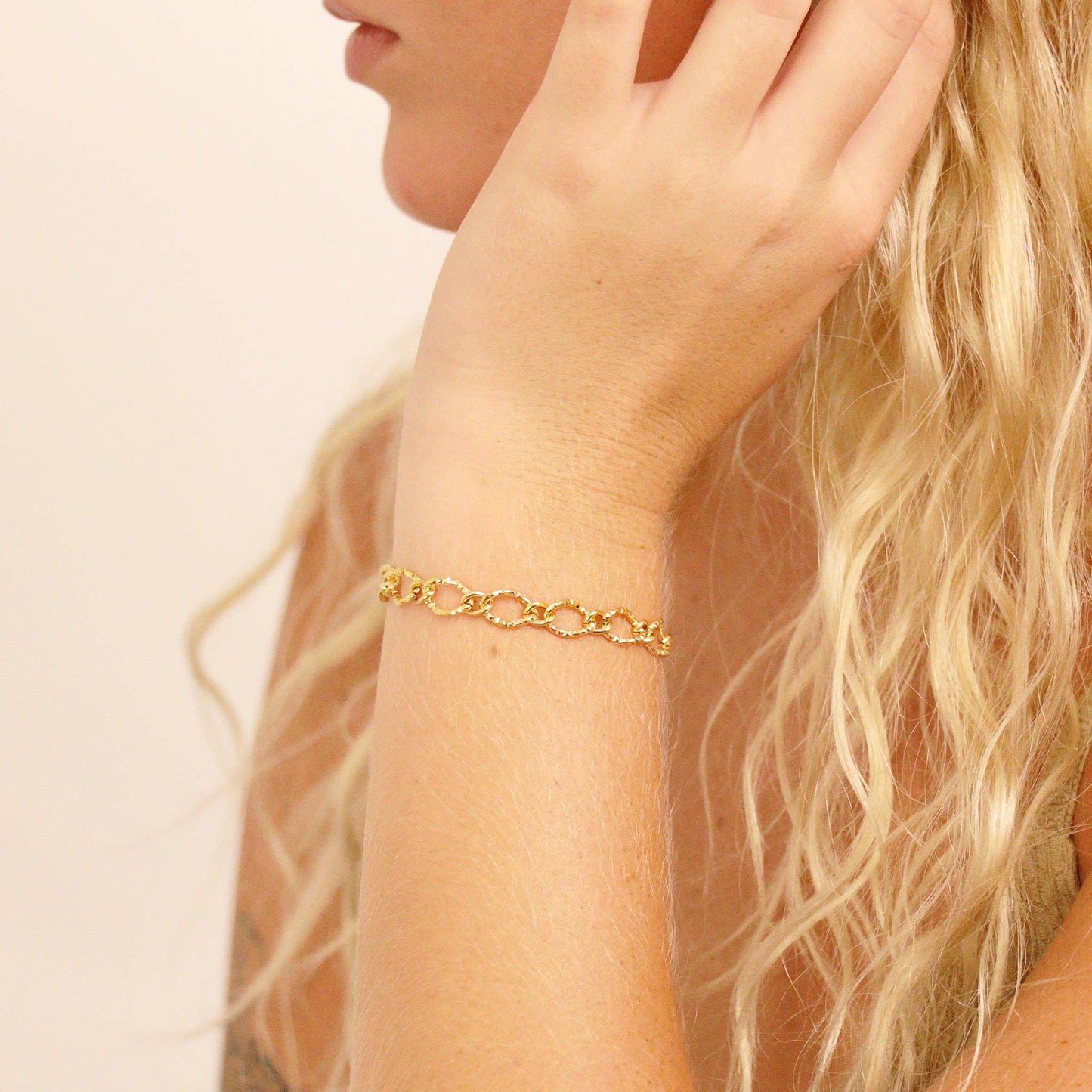 WJW - 18K Gold PVD Stainless Steel Hammered Oval Chain - By The Foot / SPL1032: Gold