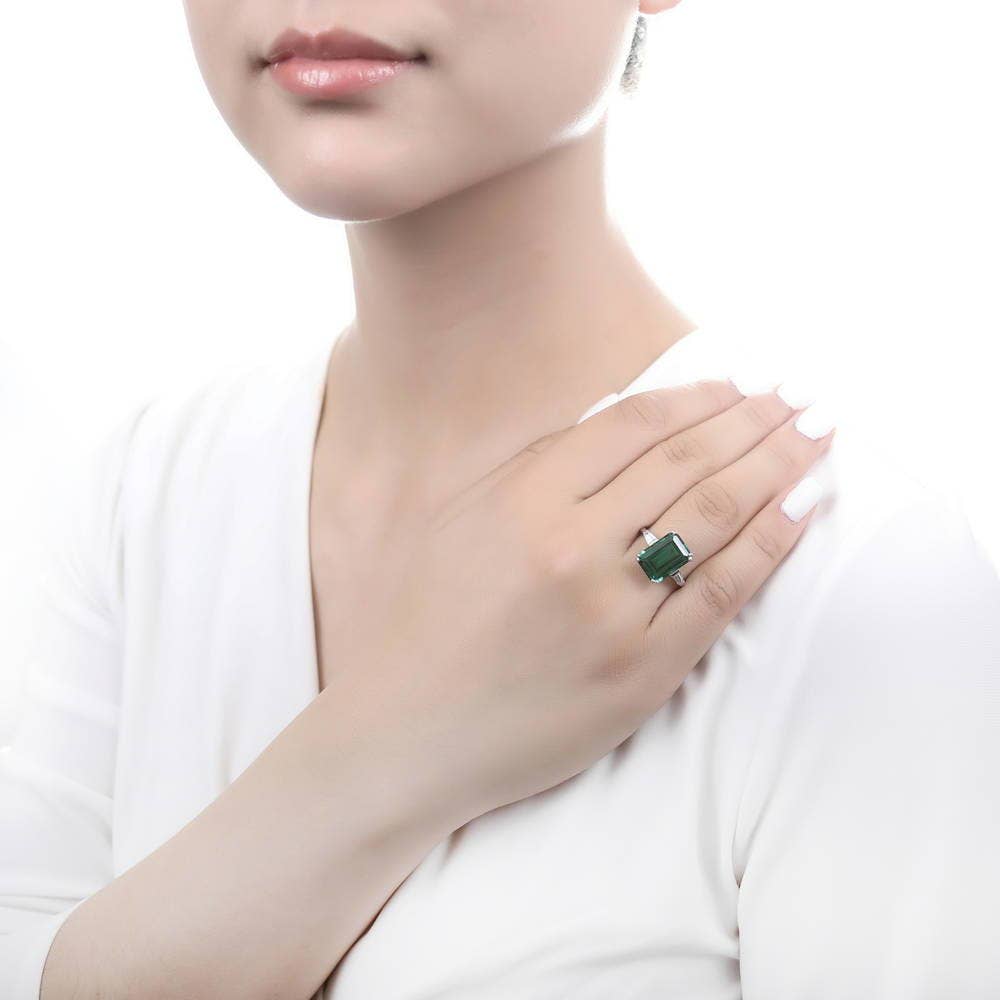 Simulated Emerald Solitare Ring